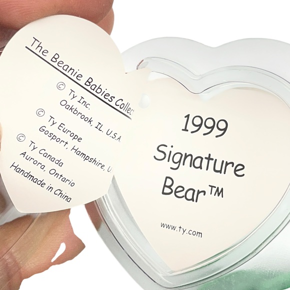 The Beanie Babies
Collection® Bear Trio - Tan, Green, and Blue - Picture 12 of 12